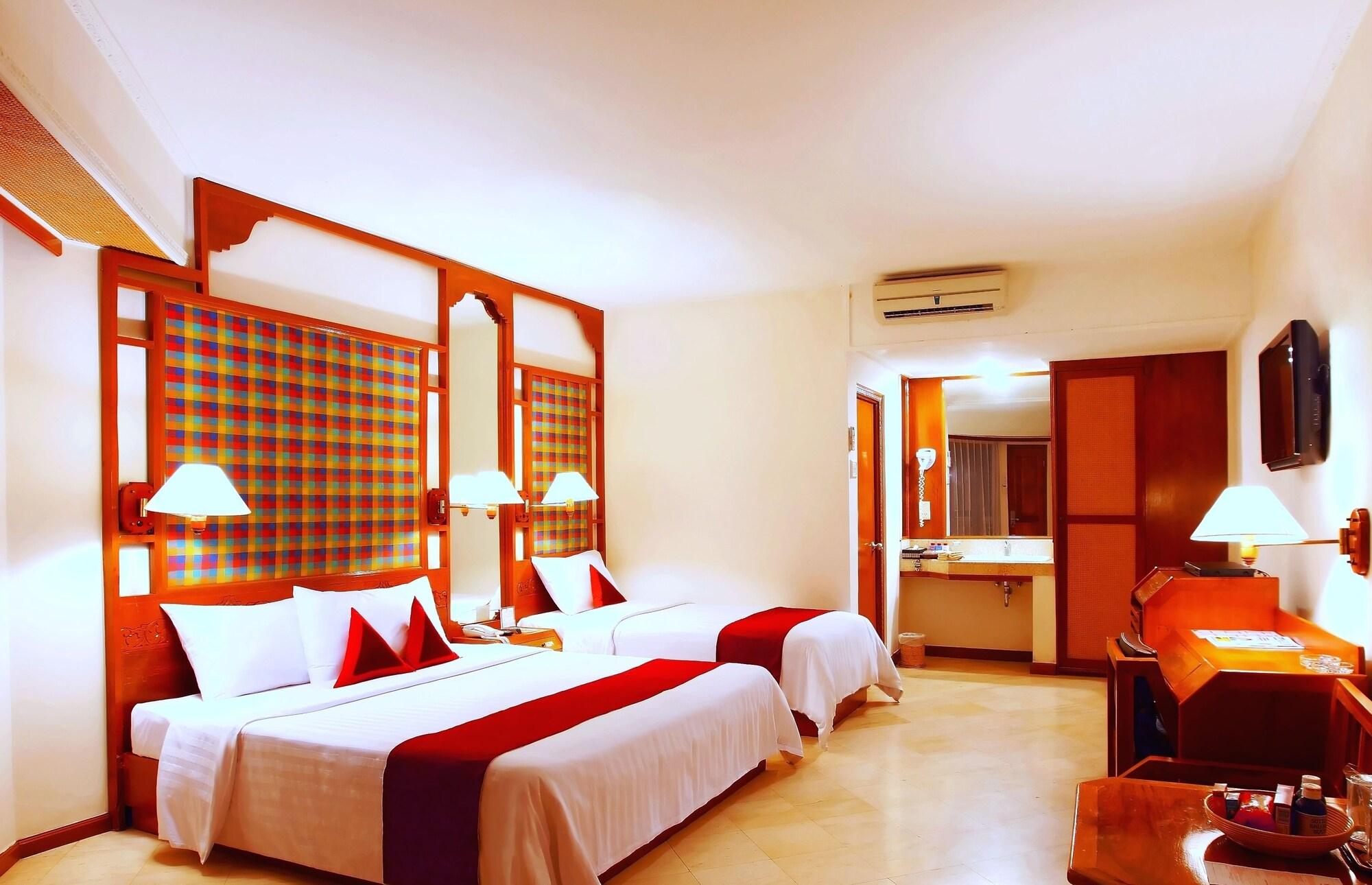 Hotel Bounty Kuta Kuta Lombok Exterior foto